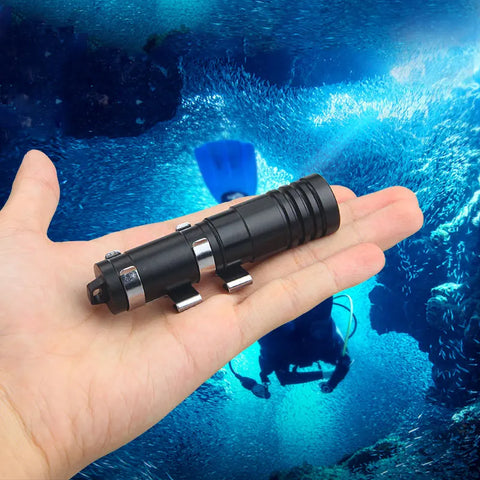 XP-E R3 LED Mini Diving Flashlight 100 Meters Underwater Lantern Professional Waterproof IPX8 Diver Torch With Diving Mask Clip